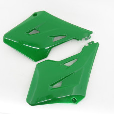 Пластик бака бічний передній (л+п) XY200GY-11B (зелений)