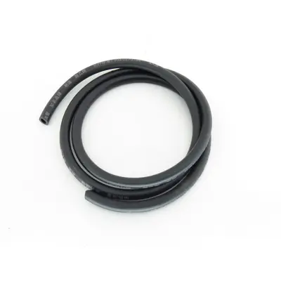 Шланг паливний D4 мм (гумовий чорний) (ціна за 1 метр)