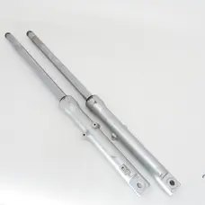 Амортизатор передній (л+п) ALPHA L 700 мм/шток 27 мм Амортизатор передній (л+п) ALPHA L 700 мм/шток 27 мм