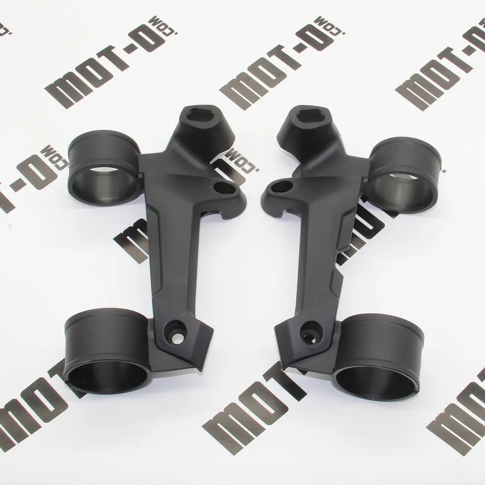 Пластикове кріпления фари (л+п) KOVI Verta 200