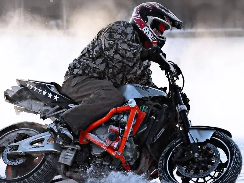 Як підготувати мотоцикл до зими ?