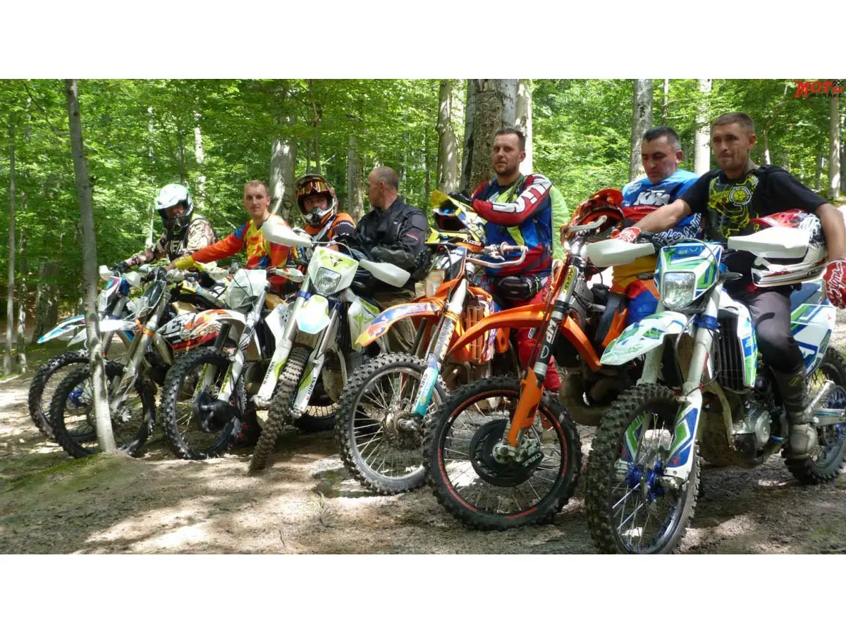 Відпочинок команди Motomarket